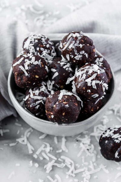 Chocolate Peanut Butter Coconut Balls Chocolate Peanut Butter Coconut Balls