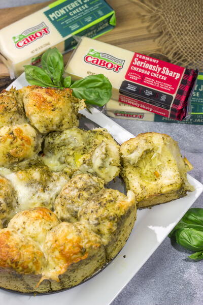 Cheesy Pesto Pull Apart Bread Cheesy Pesto Pull Apart Bread