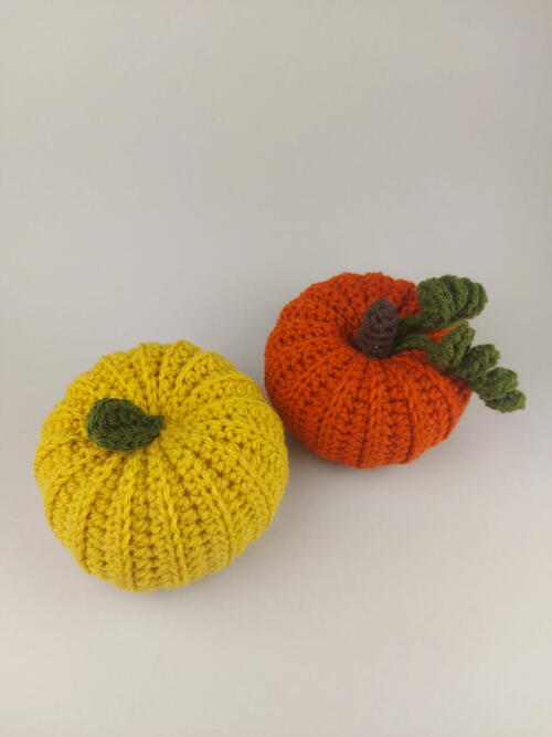 Easy Crochet Pumpkin In 3 Different Sizes Easy Crochet Pumpkin In 3 Different Sizes