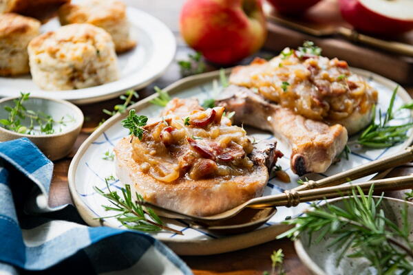 Slow Cooker Pork Chops With Bacon And Onion Slow Cooker Pork Chops With Bacon And Onion