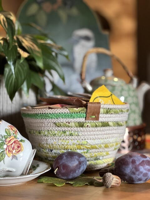 Fake It With Fabric- How To Make An Easy Rope Bowl Fake It With Fabric- How To Make An Easy Rope Bowl