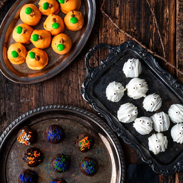 Halloween Oreo Truffles Halloween Oreo Truffles