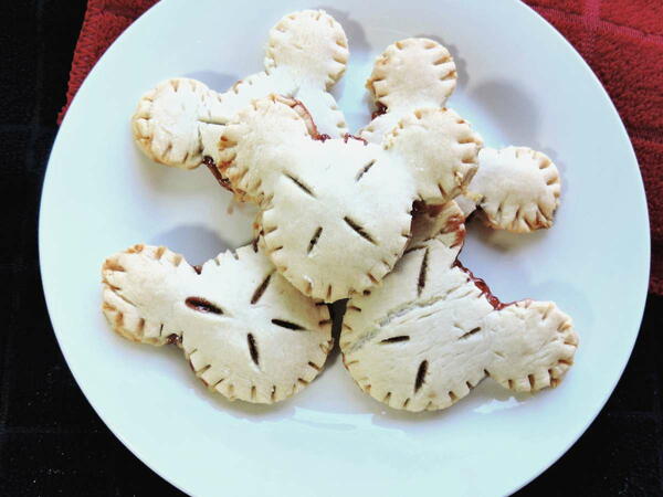 Fruit Stuffed Mickey Mouse Pie Crust Cookies Fruit Stuffed Mickey Mouse Pie Crust Cookies