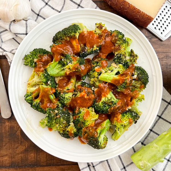 Garlic Broccoli With A Kick Of Spicy Sauce Deliciously Addictive Garlic Broccoli With A Kick Of Spicy Sauce | Deliciously Addictive