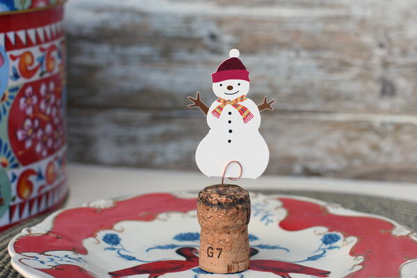 Upcycled Festive Place Card Holders Upcycled Festive Place Card Holders
