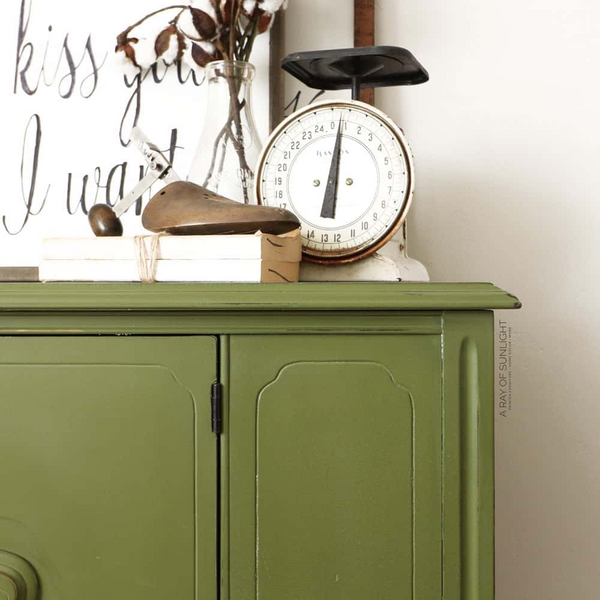 Gorgeous Green Buffet Gorgeous Green Buffet