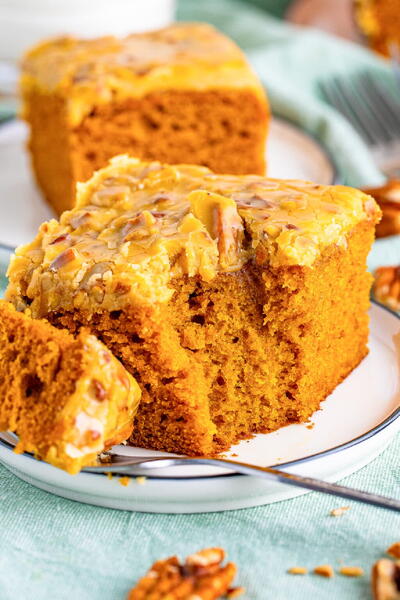 Pumpkin Snack Cake (with Praline Topping!)