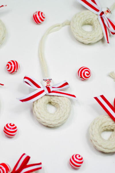 Crochet Holiday Wreaths Crochet Holiday Wreaths