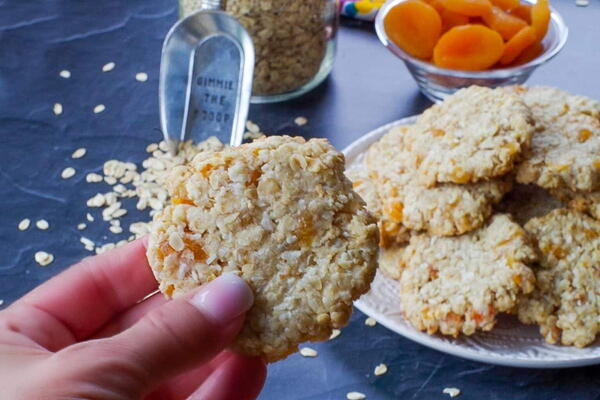 Oatmeal Apricot Cookies Oatmeal Apricot Cookies