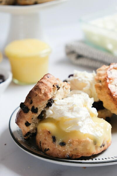 Best British Currant Scones