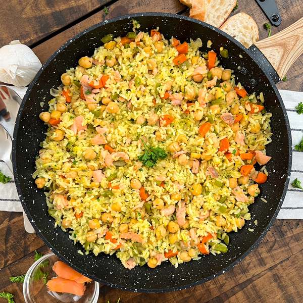 Easy Weeknight Rice With Smoked Salmon Quick Tasty One-pan Recipe Easy Weeknight Rice With Smoked Salmon | Quick & Tasty One-pan Recipe