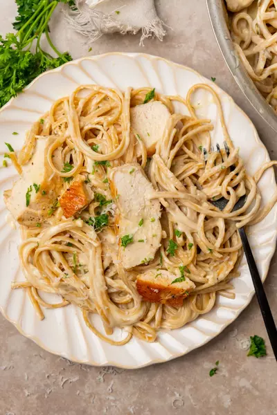Chicken Fettuccine Alfredo Chicken Fettuccine Alfredo
