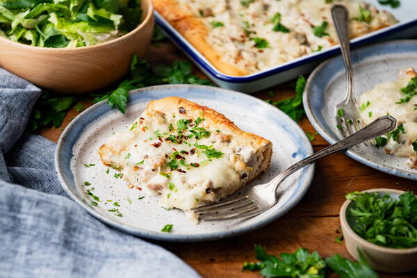 Chicken Alfredo Crescent Roll Bake