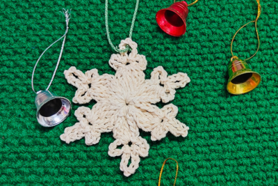 Easy One Round Crochet Snowflake