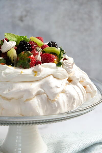 Easy Australian Pavlova Dessert Recipe