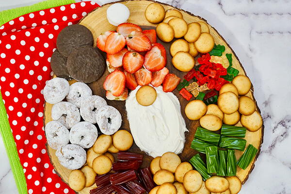 Gnome Christmas Buttercream Board Recipe Gnome Christmas Buttercream Board Recipe