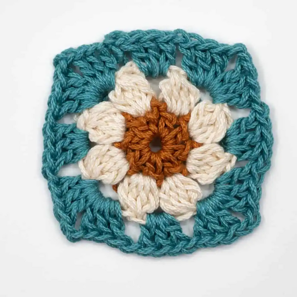 How To Crochet A Daisy Granny Square How To Crochet A Daisy Granny Square