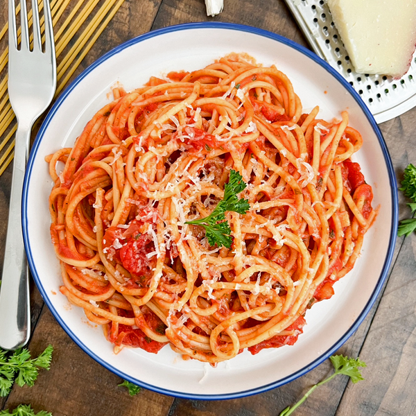 Spicy Tomato Spaghetti Super Easy Delicious 20 Minute Pasta Spicy Tomato Spaghetti | Super Easy & Delicious 20 Minute Pasta