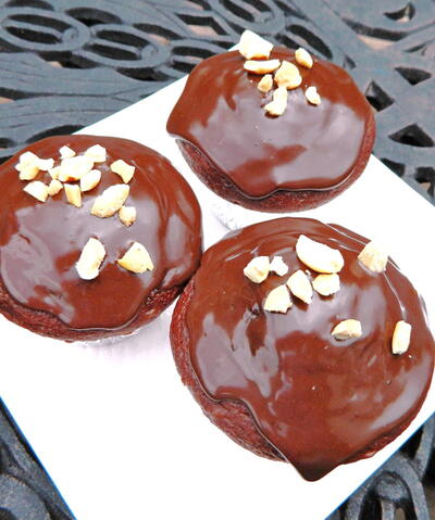 Cake Mix Chocolate Peanut Butter Cupcakes
