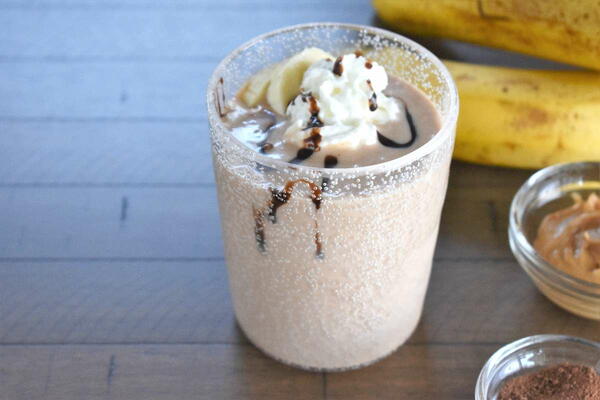 Protein Packed Peanut Butter Chocolate Banana Smoothie Protein Packed Peanut Butter Chocolate Banana Smoothie