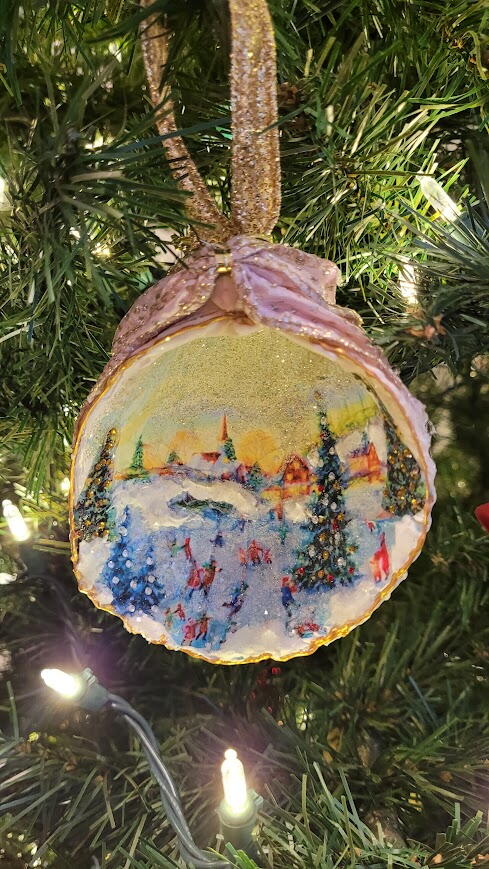 Decoupage A Shell For Your Christmas Tree
