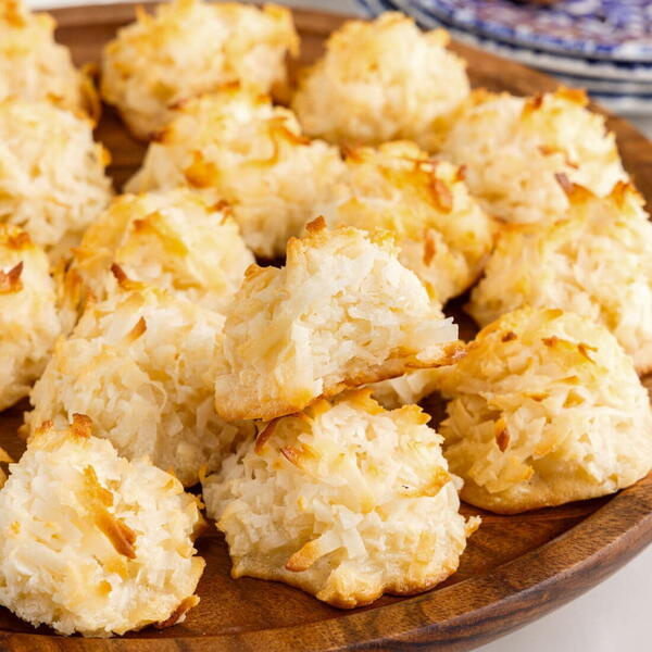 Coconut Macaroons Coconut Macaroons