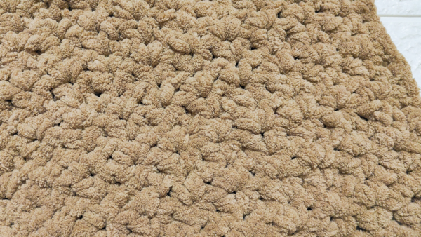 Easy Crochet Chunky Blanket Pattern And Tutorial Easy Crochet Chunky Blanket Pattern And Tutorial