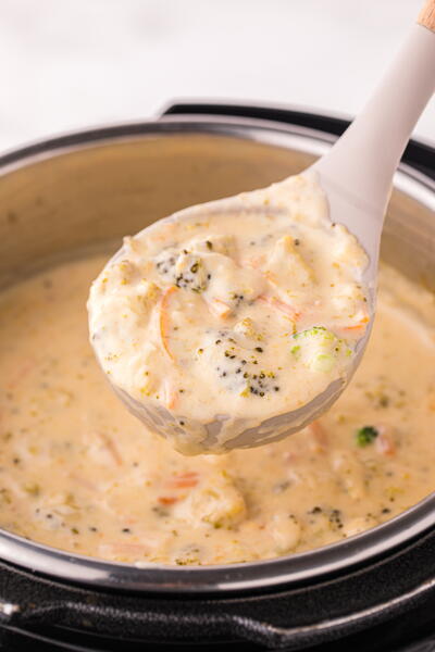Instant Pot Broccoli Cheddar Soup Instant Pot Broccoli Cheddar Soup