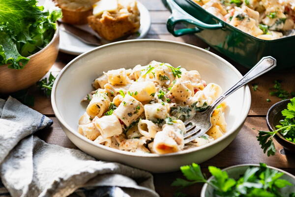 Dump-and-bake Chicken Pesto Alfredo Dump-and-bake Chicken Pesto Alfredo