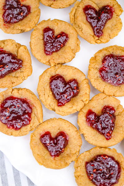 Healthy Peanut Butter & Jelly Cookies