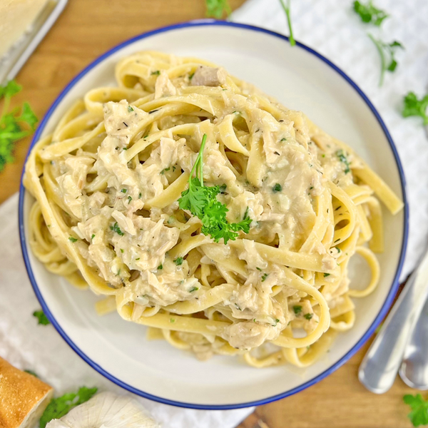 Canned Tuna Creates An Elegant And Garlicky Pasta Canned Tuna Creates An Elegant And Garlicky Pasta