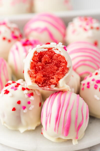 Strawberry Truffles Strawberry Truffles