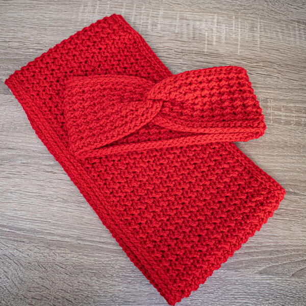 Easy Peasy Ear Warmer And Cowl Set Easy Peasy Ear Warmer And Cowl Set