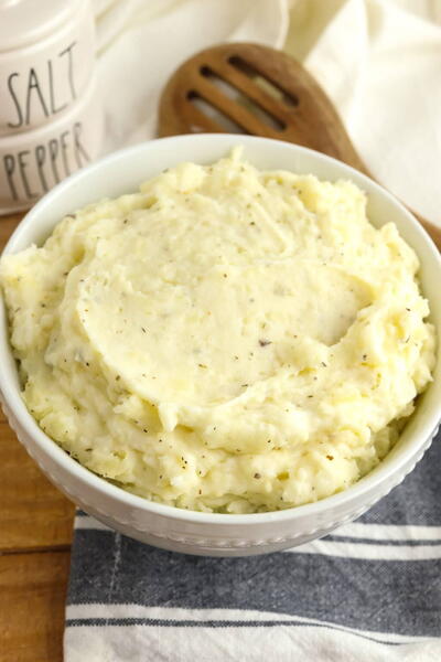 Garlic Cream Cheese Mashed Potatoes Garlic Cream Cheese Mashed Potatoes