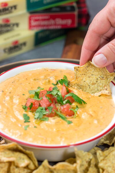 Slow Cooker Queso Slow Cooker Queso