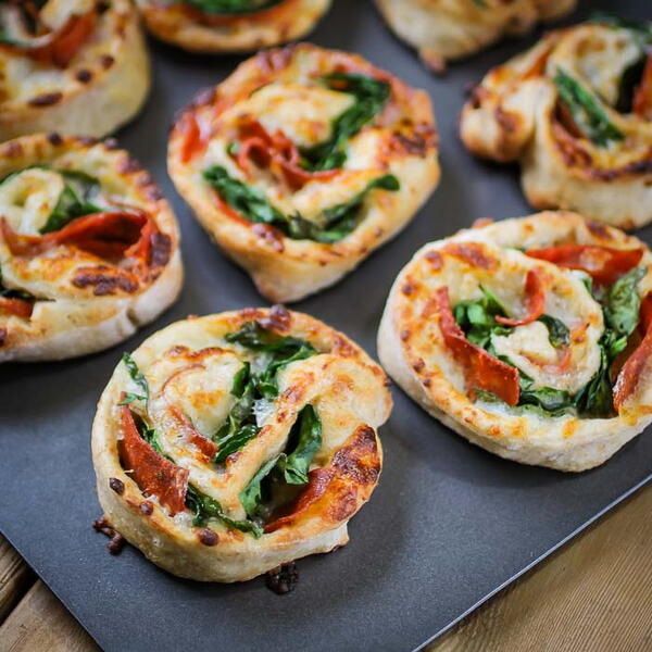 Pepperoni Pinwheels easy Appetizer Recipe Pepperoni Pinwheels (easy Appetizer Recipe)