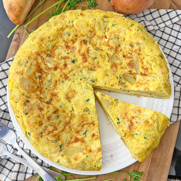 Classic Spanish Omelette With Cheese Tortilla De Patatas Con Queso Classic Spanish Omelette With Cheese | Tortilla De Patatas Con Queso