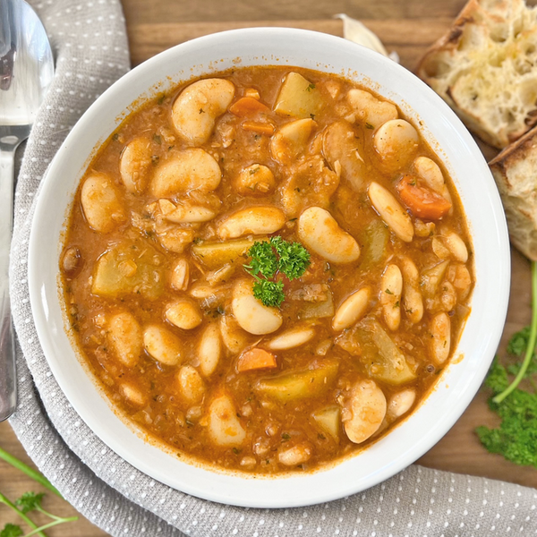 Spanish Butter Bean Potato Stew Easy One-pot Heartwarming Recipe Spanish Butter Bean & Potato Stew | Easy One-pot Heartwarming Recipe