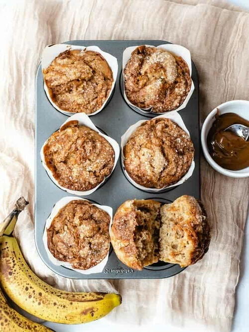Bakery-style Banana Muffins Swirled With Dulce De Leche Bakery-style Banana Muffins Swirled With Dulce De Leche
