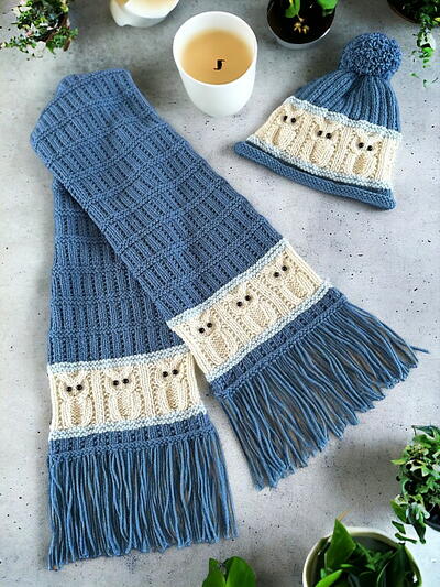 Knitted Owl Scarf