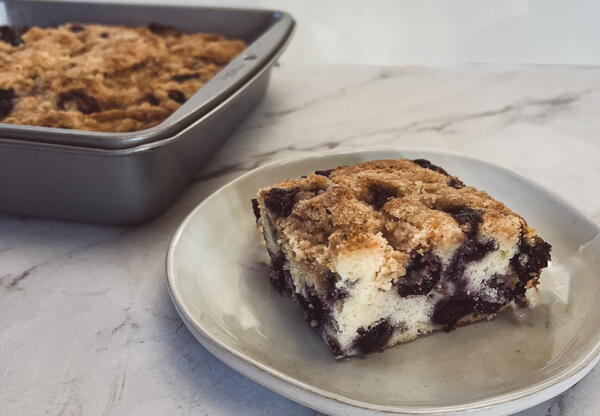 Alton Browns Blueberry Buckle Alton Brown's Blueberry Buckle