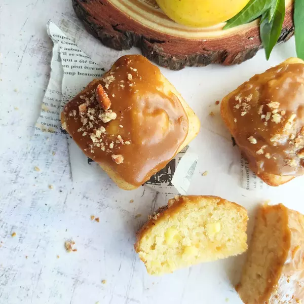 Easy Apple Snack Cakes Easy Apple Snack Cakes