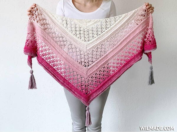 Vela Flower Friend Shawl 2 Vela Flower Friend Shawl 2