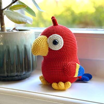 Free Parrot Amigurumi Crochet Pattern