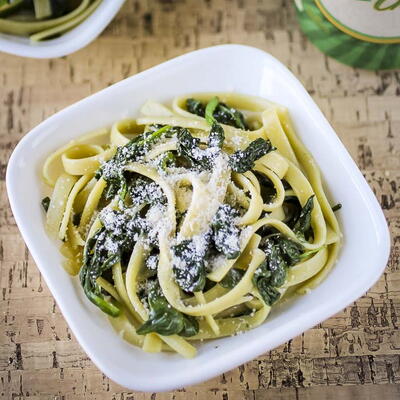 Spinach With Fettuccine (easy Side Dish Recipe)