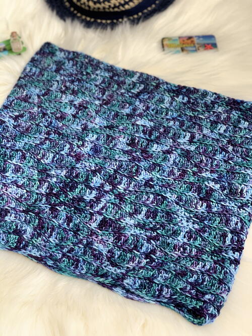 Holiday Memories Cowl Holiday Memories Cowl