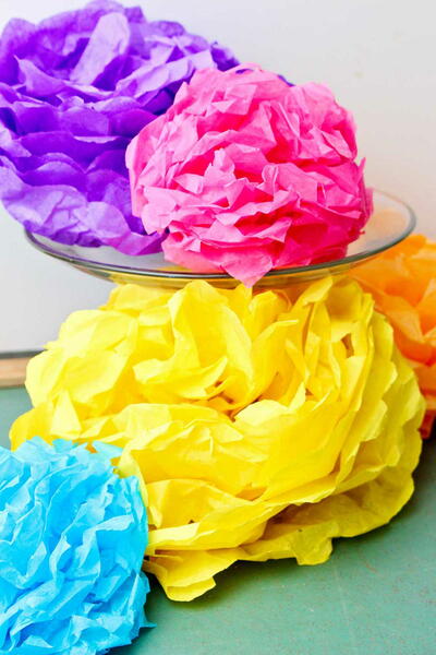 How To Make Giant Tissue Paper Flowers How To Make Giant Tissue Paper Flowers