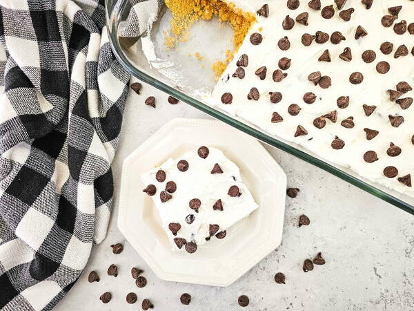 Easy And Dreamy Chocolate Chip Cheesecake Recipe Easy And Dreamy Chocolate Chip Cheesecake Recipe