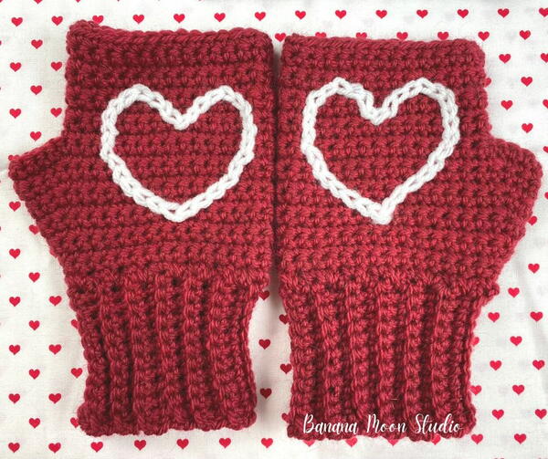 Helena Heart Mitts Helena Heart Mitts