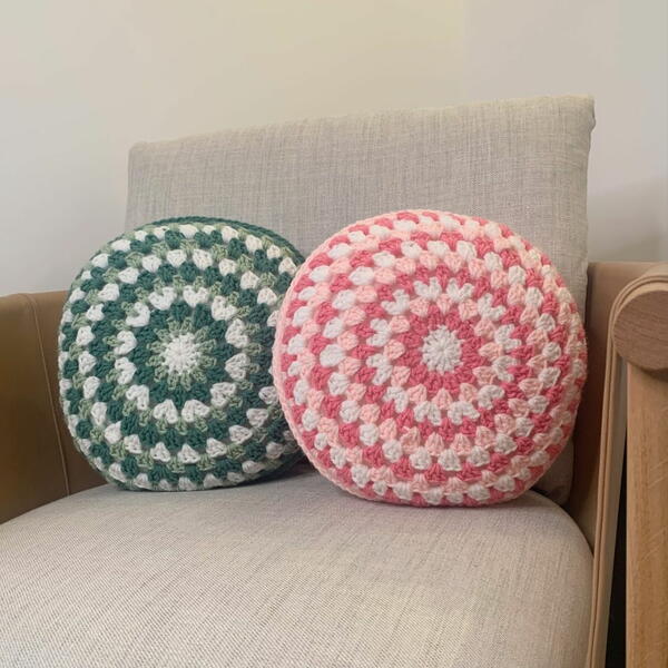 Running Rings Round Cushion Running Rings Round Cushion